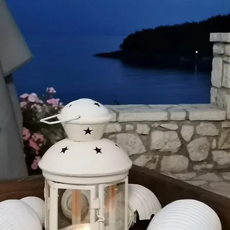 Dina's Apartment Himare