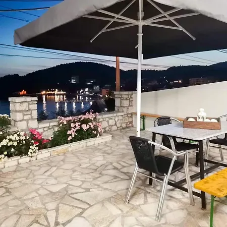 Dina's Apartment Himare
